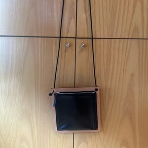 Building block solder bag.